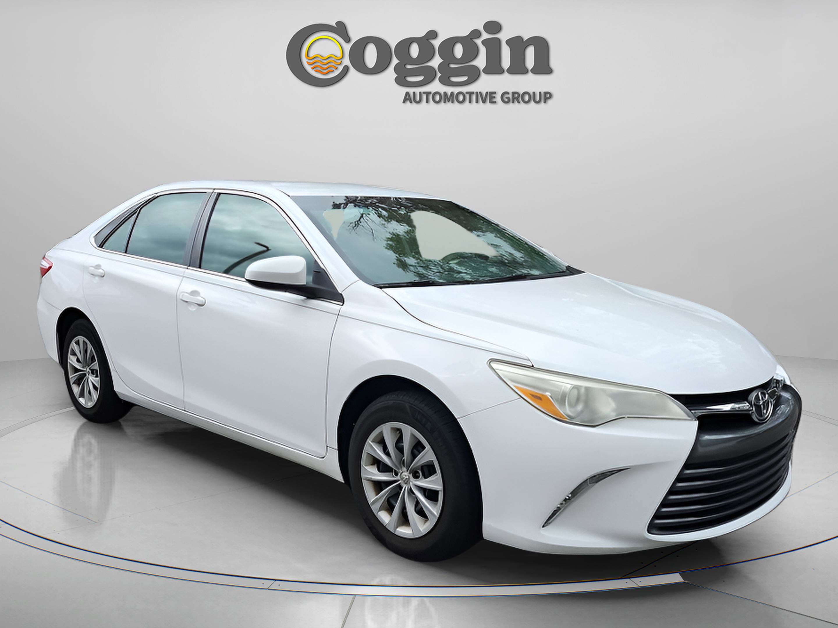 Used 2017 Toyota Camry LE FWD image 6