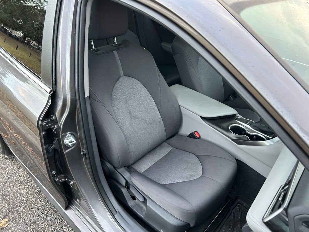 Used 2023 Toyota Camry LE image 15