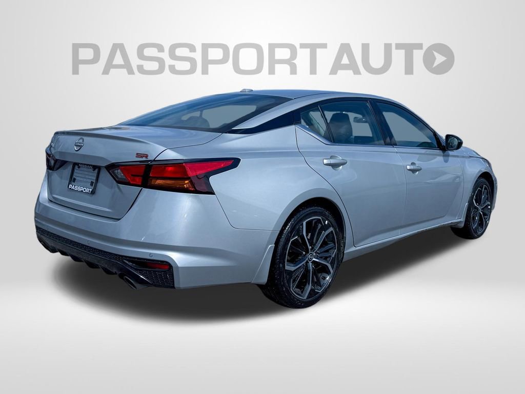 Used 2025 Nissan Altima 2.5 SR w/ SR Premium Package image 5