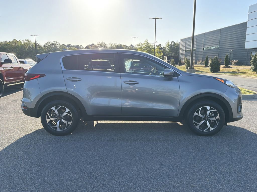Used 2022 Kia Sportage LX image 6