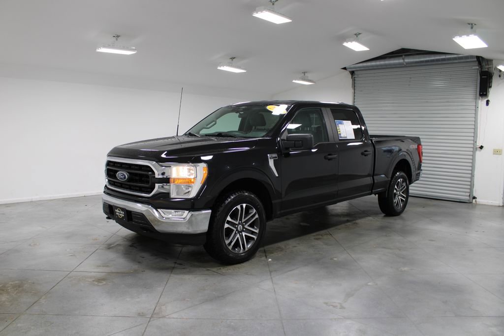 Used 2022 Ford F150 XLT w/ Trailer Tow Package image 4