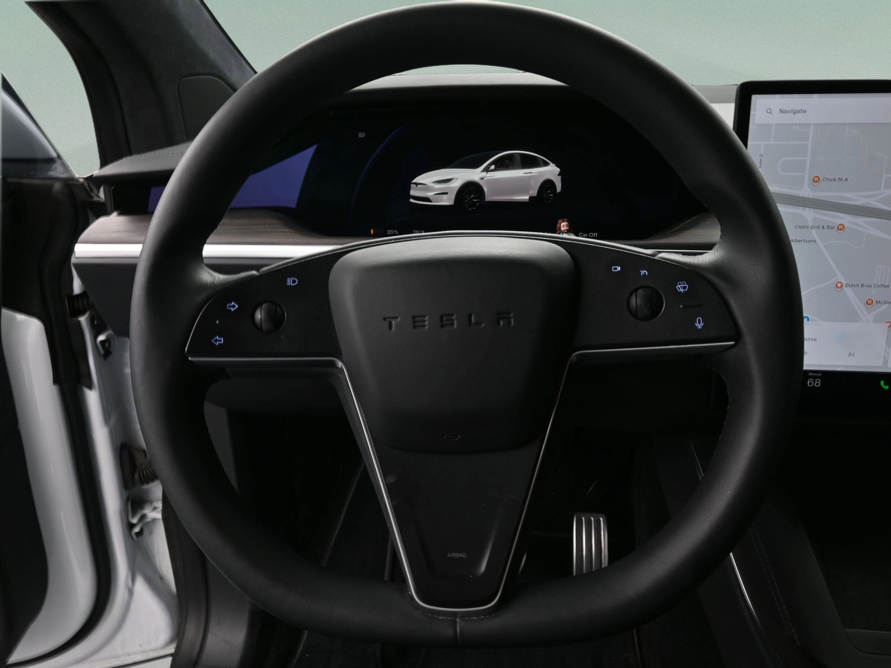 Used 2024 Tesla Model X image 30