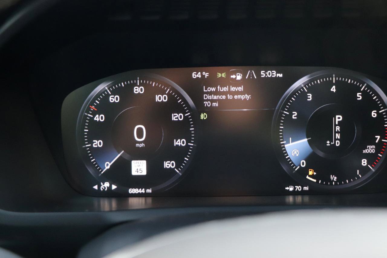 Used 2019 Volvo XC90 T6 R-Design w/ Advanced Package image 13