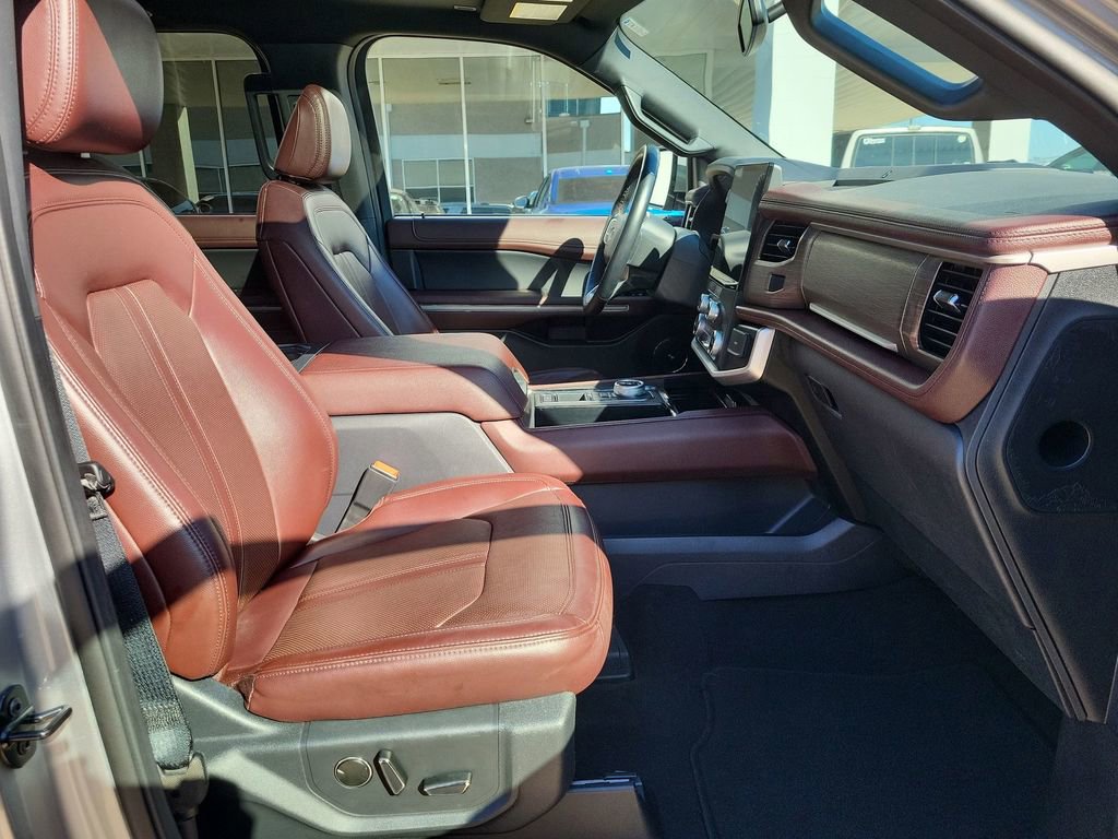 Used 2024 Ford Expedition Max Limited image 29