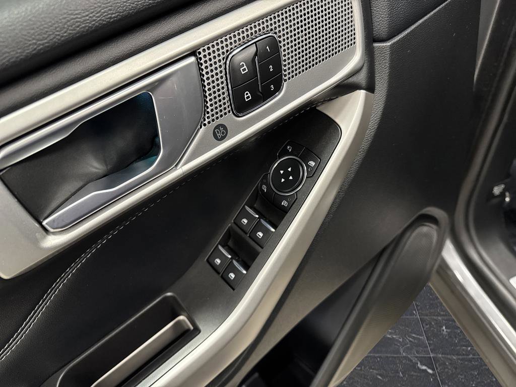 Used 2023 Ford Explorer Limited image 29