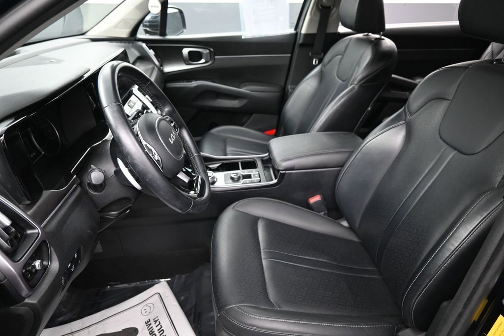 Used 2022 Kia Sorento EX AWD/4WD image 24
