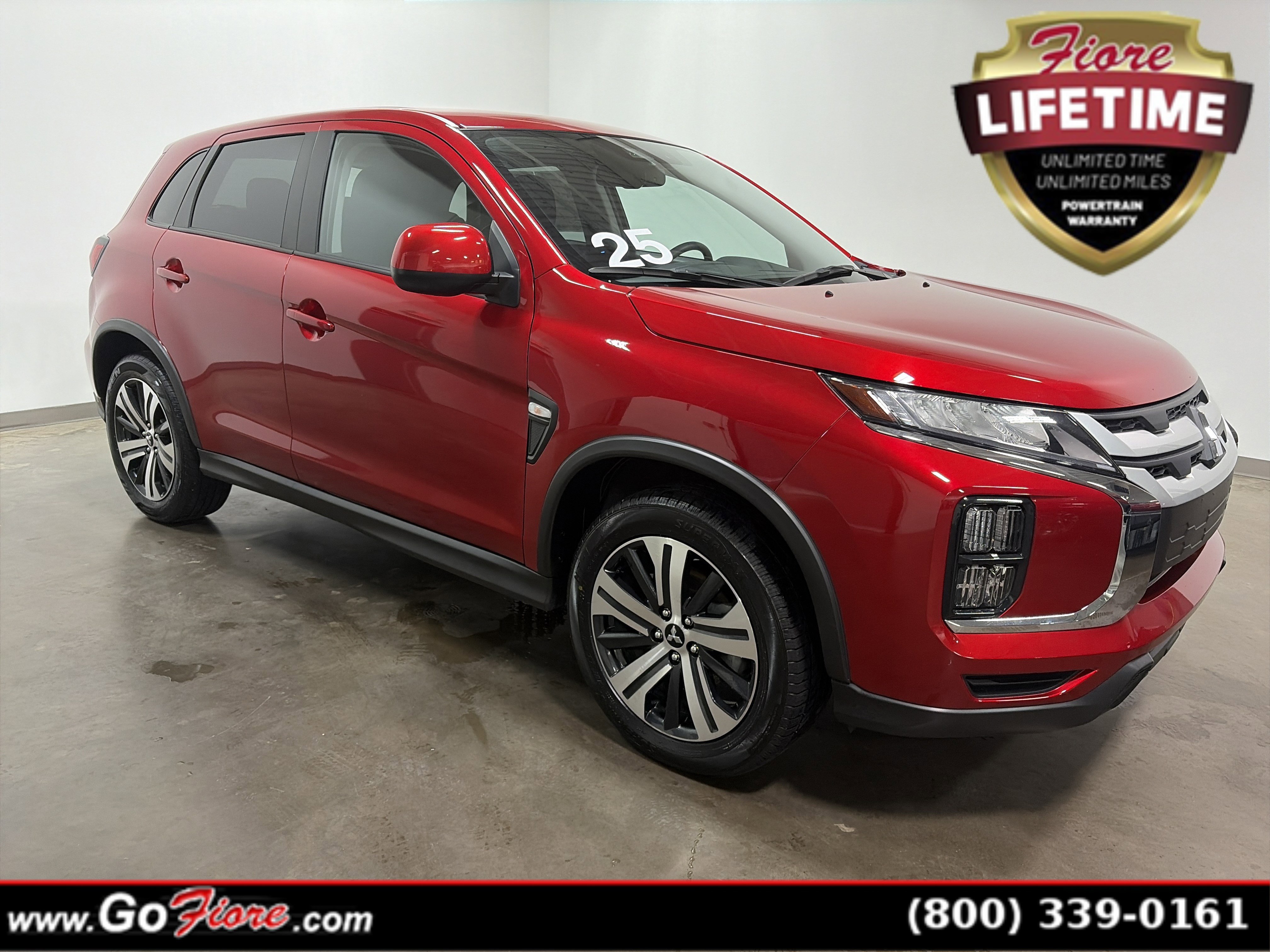 Used 2025 Mitsubishi Outlander Sport ES image 1