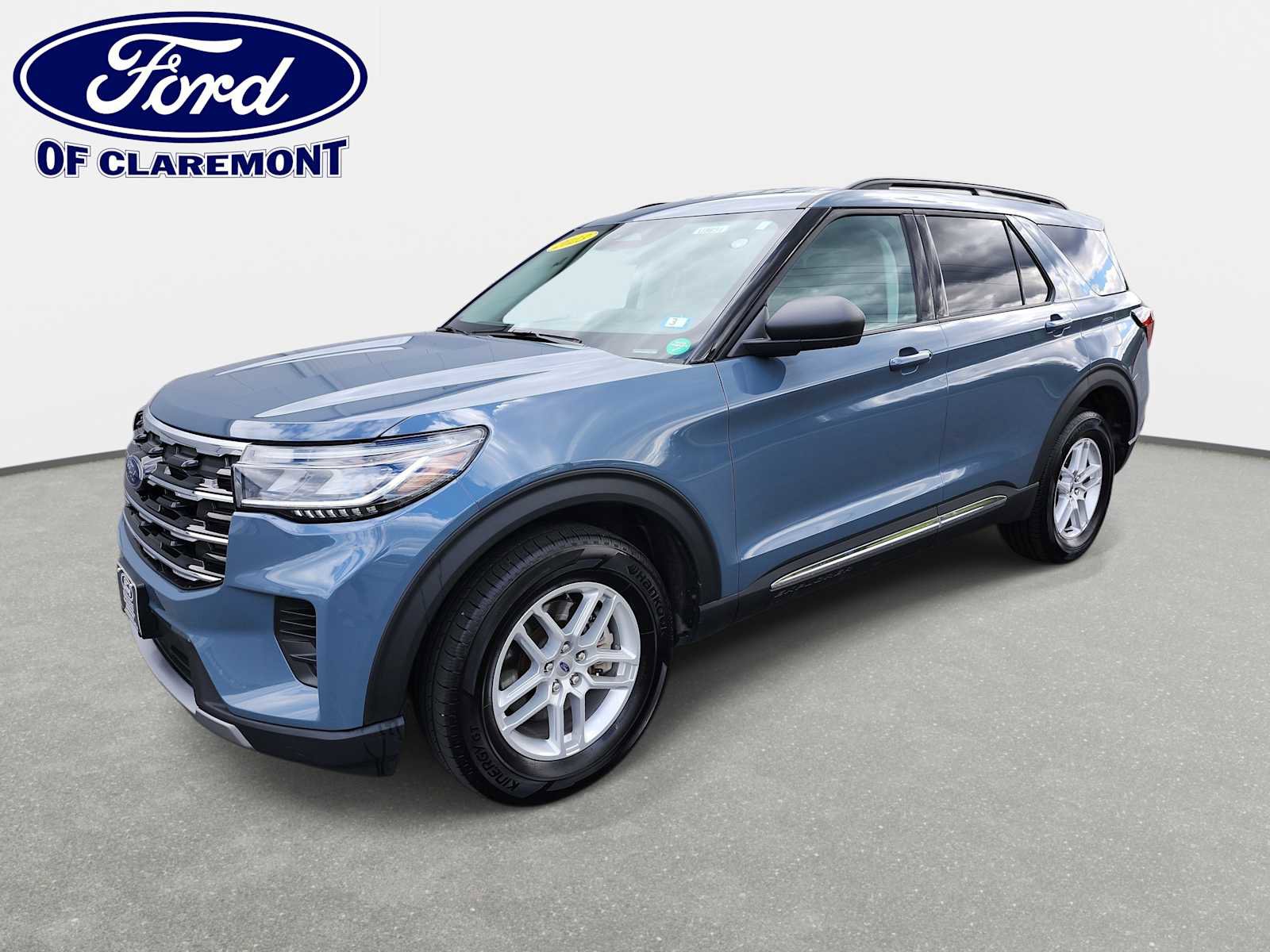 Used 2025 Ford Explorer Active