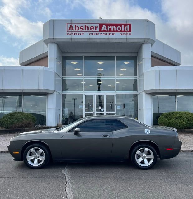 Used 2009 Dodge Challenger R/T image 2