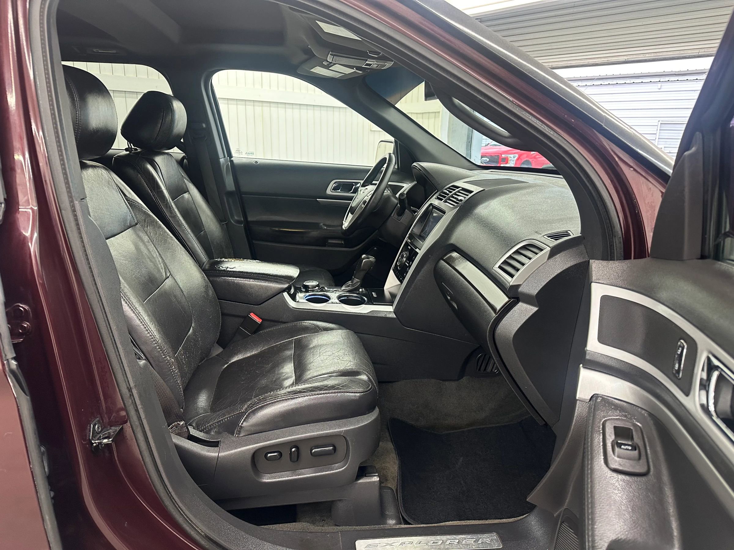 Used 2011 Ford Explorer Limited w/ 301A Rapid Spec Order Code image 15