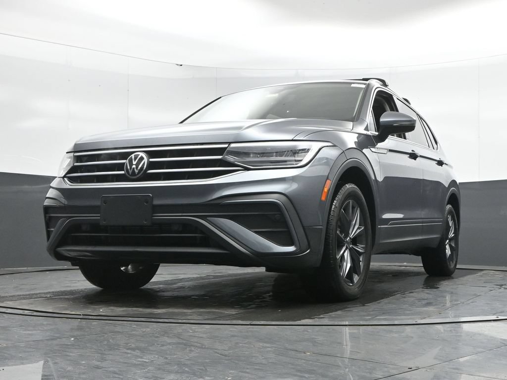 Used 2022 Volkswagen Tiguan SE AWD/4WD image 43
