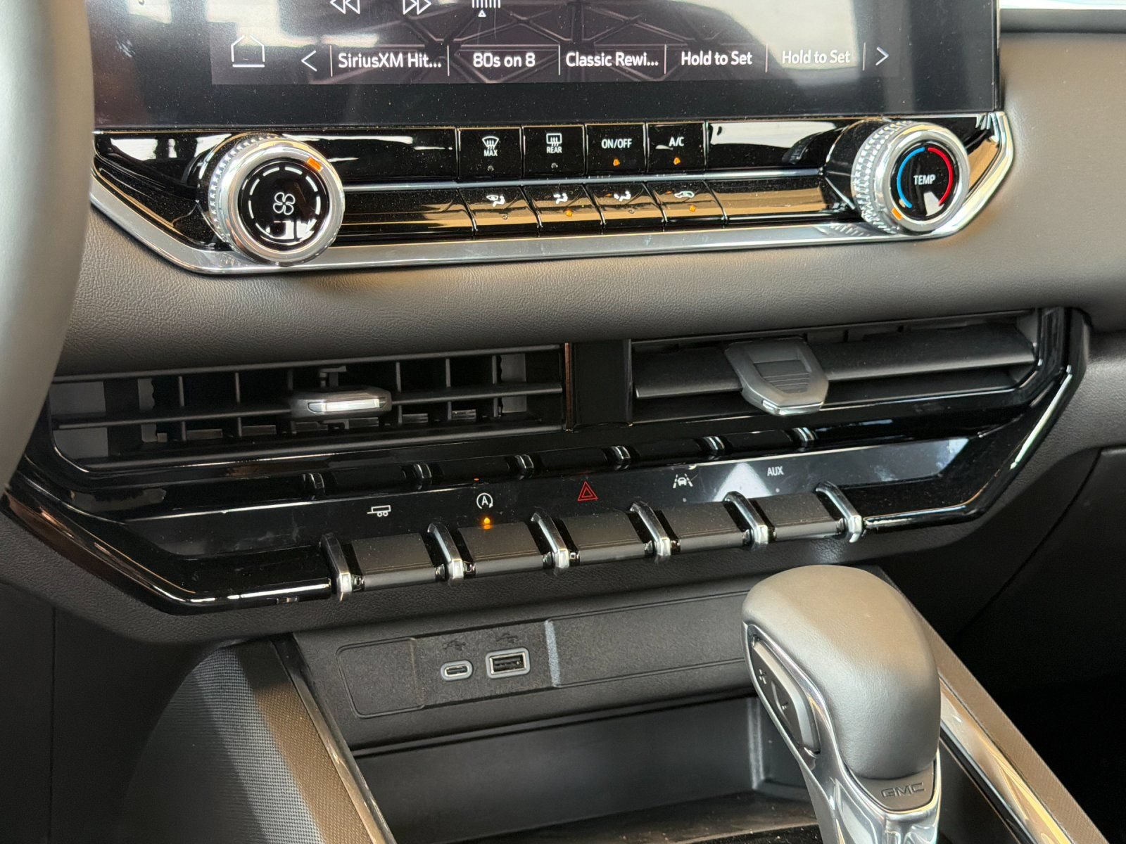 New 2026 GMC Canyon Elevation w/ Technology Package RWD image 18