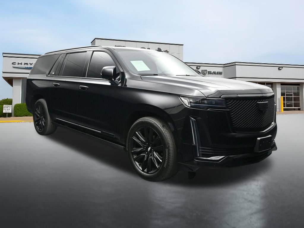 Used 2022 Cadillac Escalade ESV Sport Platinum w/ Heavy-Duty Trailer Package AWD/4WD image 7