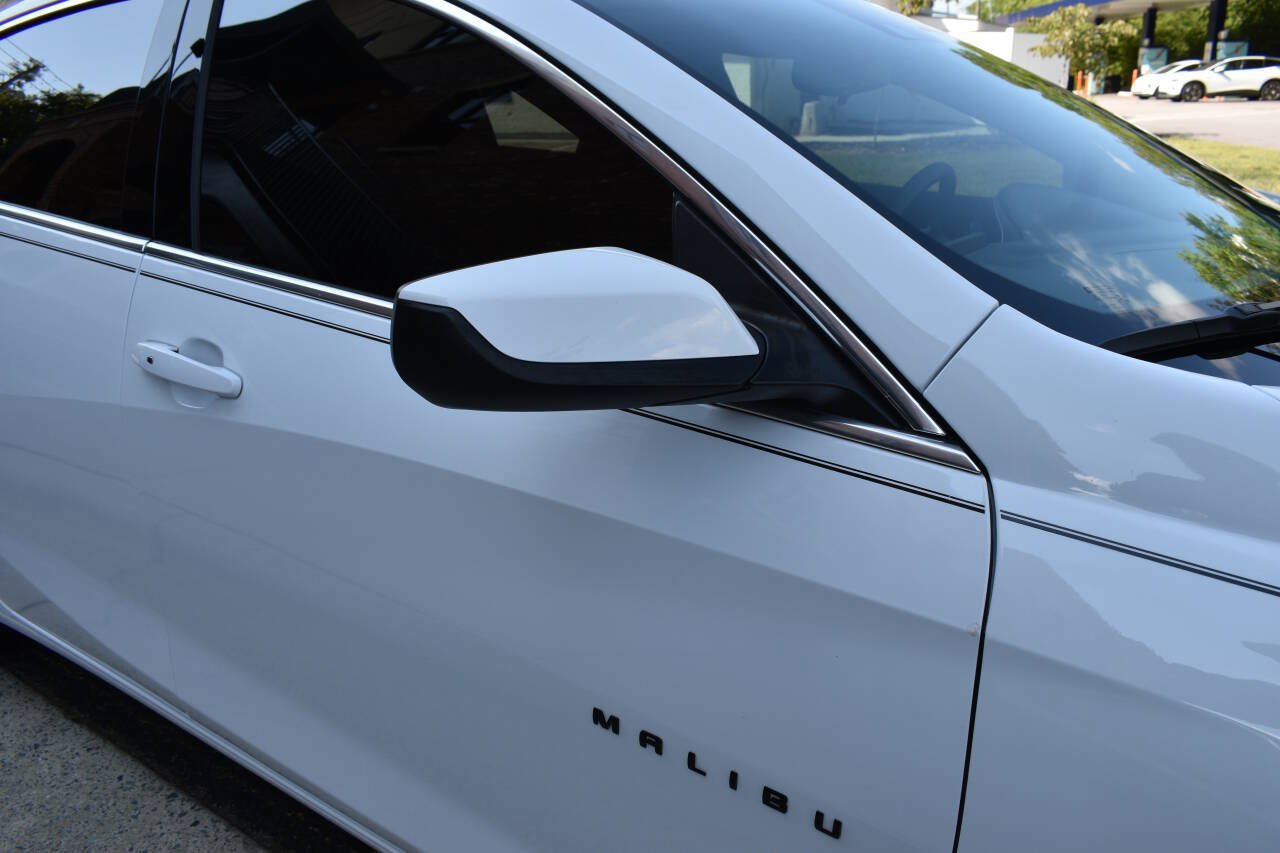 Used 2023 Chevrolet Malibu RS FWD image 33