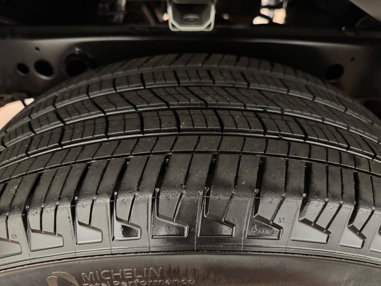 Used 2025 Nissan Frontier SV w/ SV Convenience Package image 35
