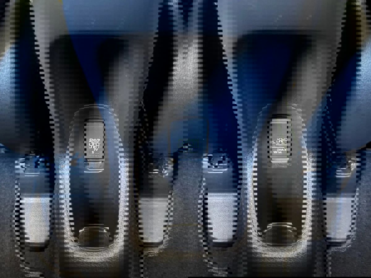 Used 2016 Honda HR-V LX image 44