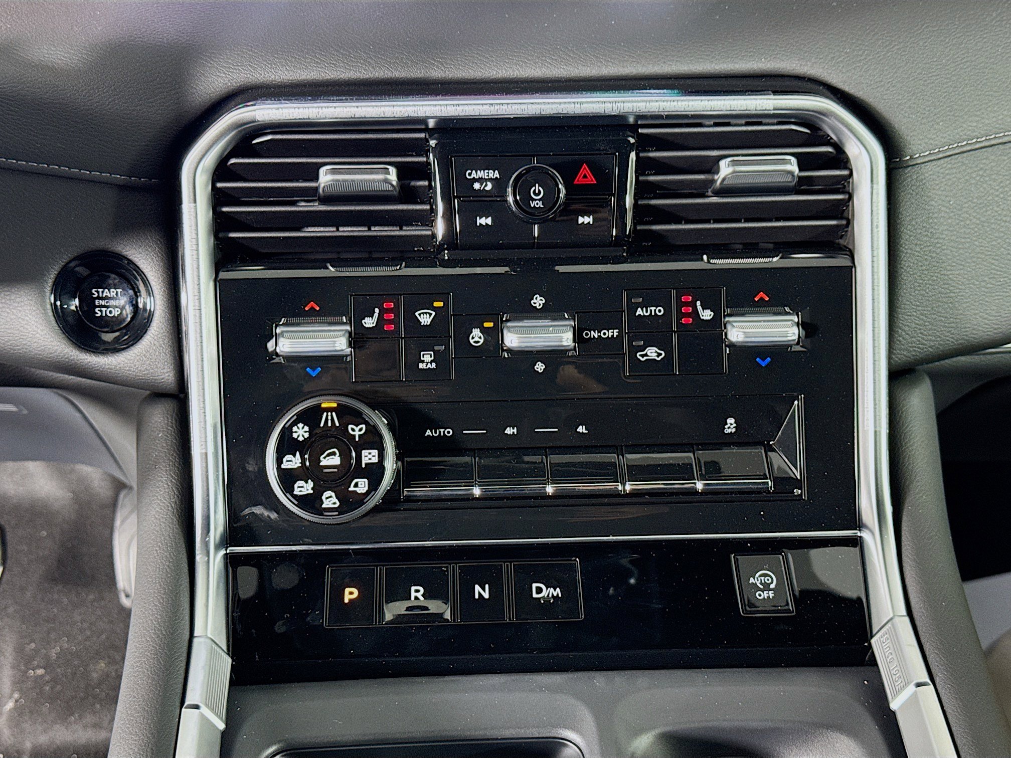 New 2026 Nissan Armada SL w/ Captain's Chari Seat Package image 18