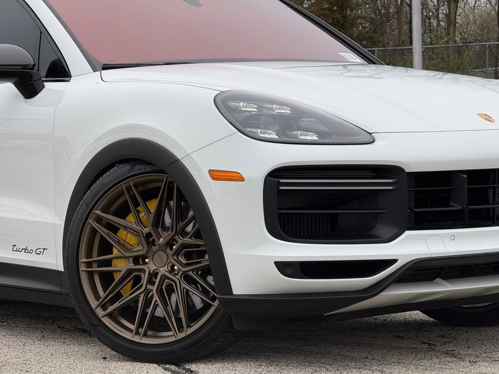 Used 2023 Porsche Cayenne Turbo GT AWD/4WD image 38