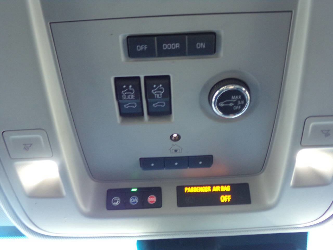 Used 2019 Cadillac Escalade ESV Luxury image 97