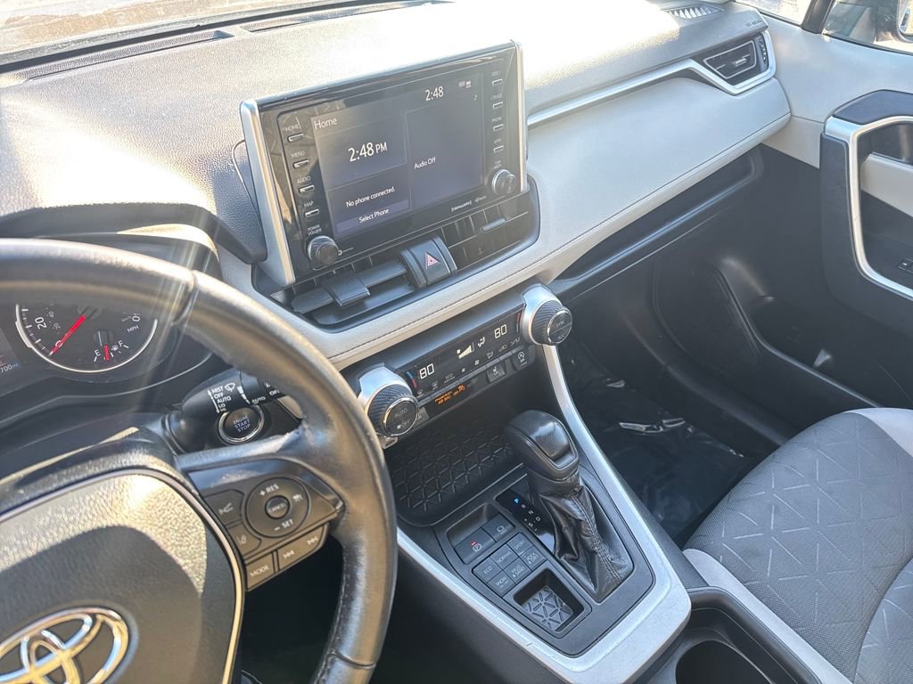 Used 2021 Toyota RAV4 XLE w/ Convenience Package image 22