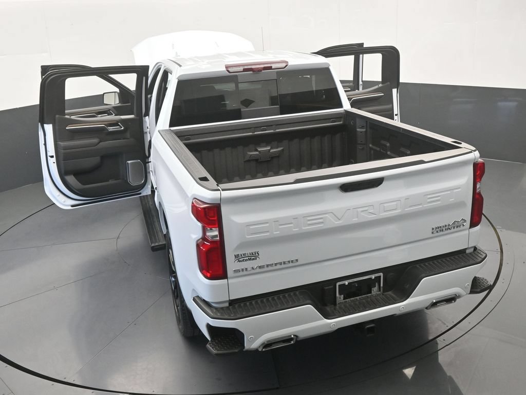 Used 2026 Chevrolet Silverado 1500 High Country w/ Technology Package AWD/4WD image 84