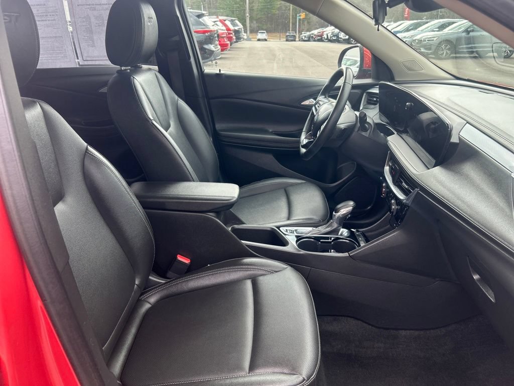 Used 2024 Buick Encore GX Sport Touring FWD image 14