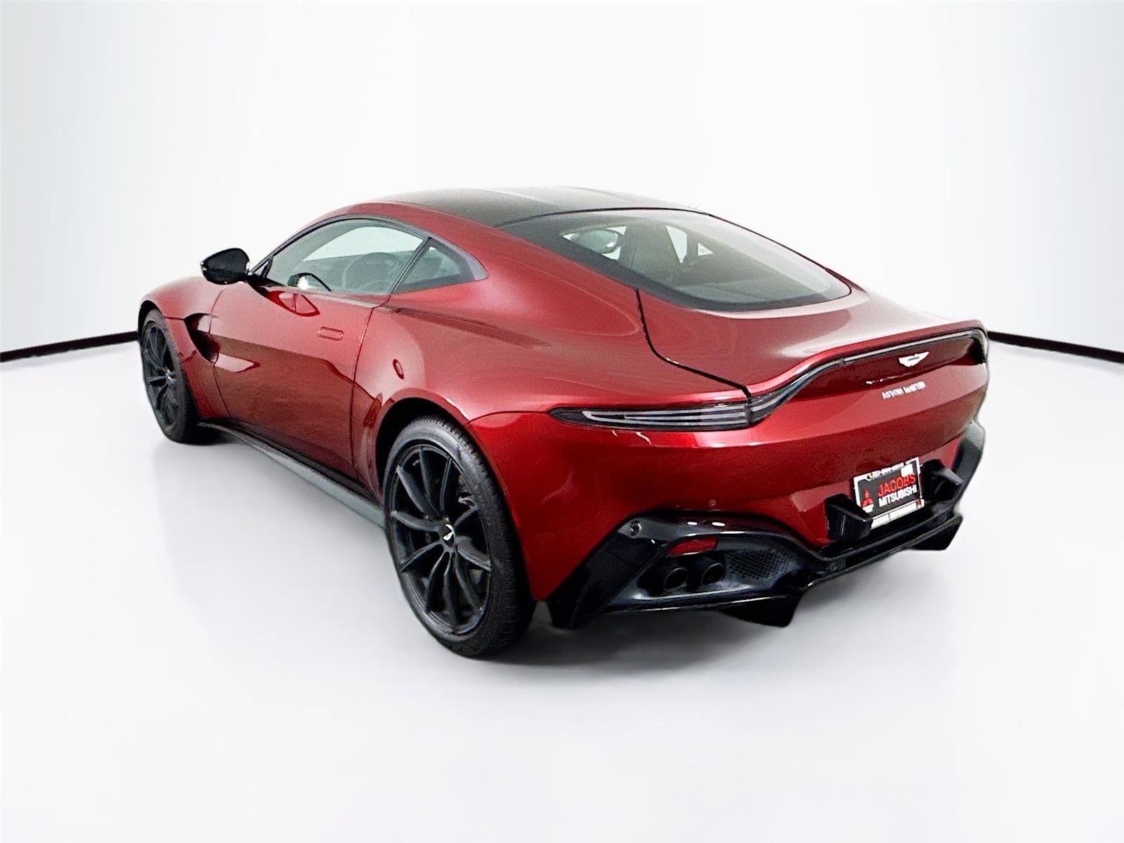 Used 2020 Aston Martin V8 Vantage Coupe RWD image 21