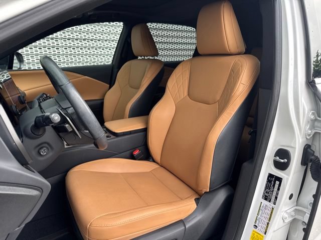 Used 2023 Lexus RX 350 Premium w/ Accessory Package FWD image 10