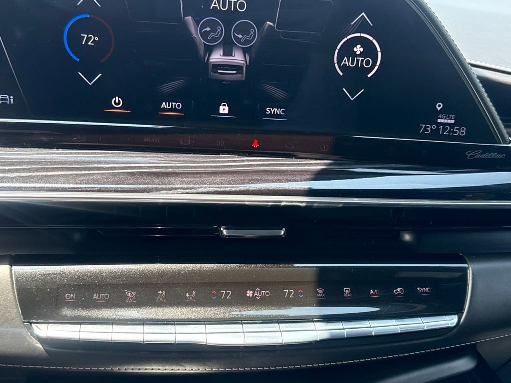 Certified 2023 Cadillac Escalade ESV V AWD/4WD image 10