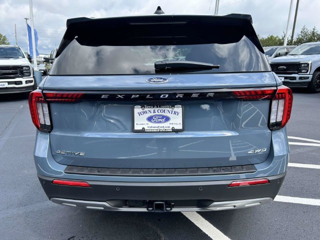 New 2026 Ford Explorer Active w/ Active Comfort Package AWD/4WD image 4