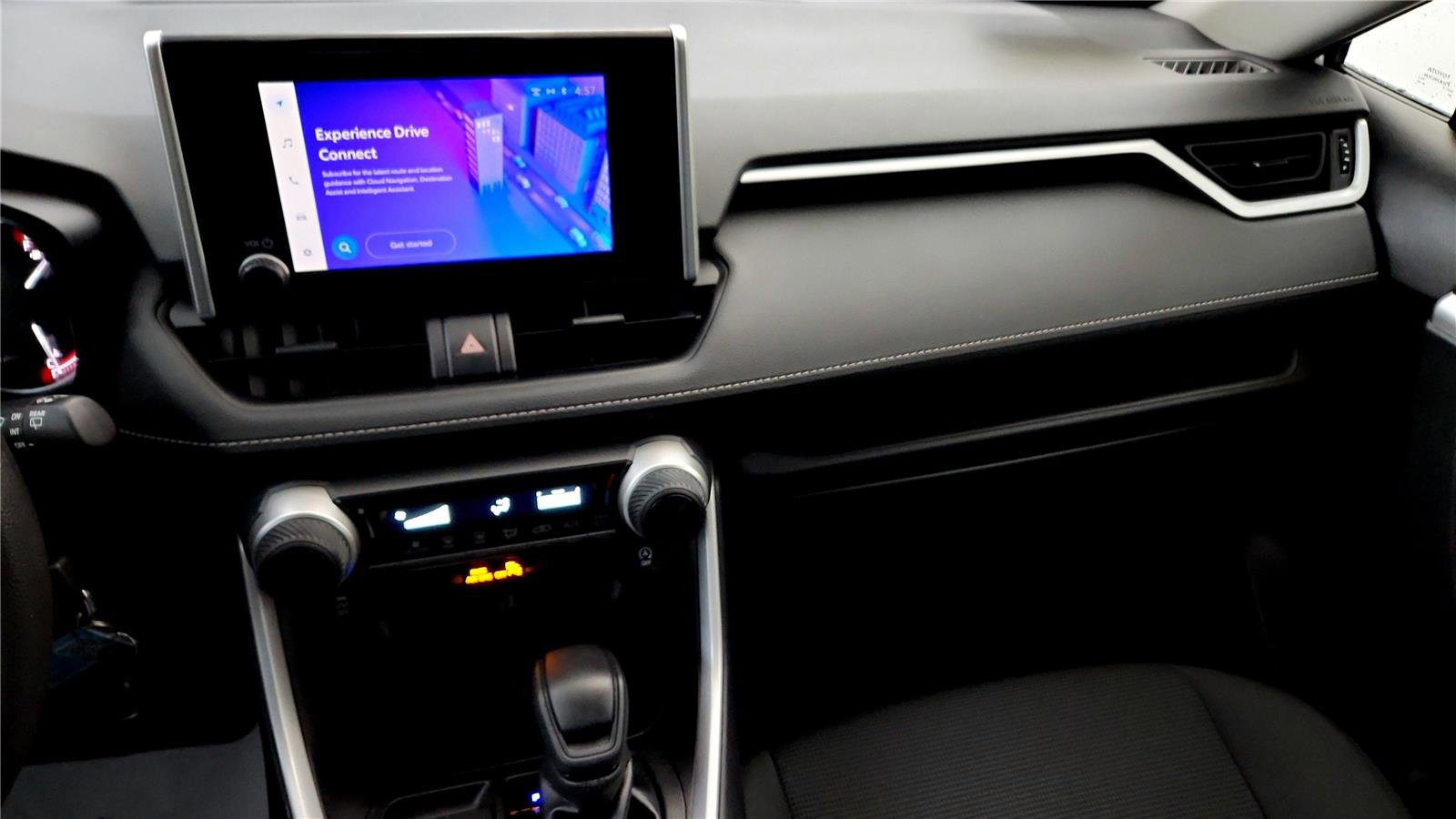 Used 2024 Toyota RAV4 LE image 29