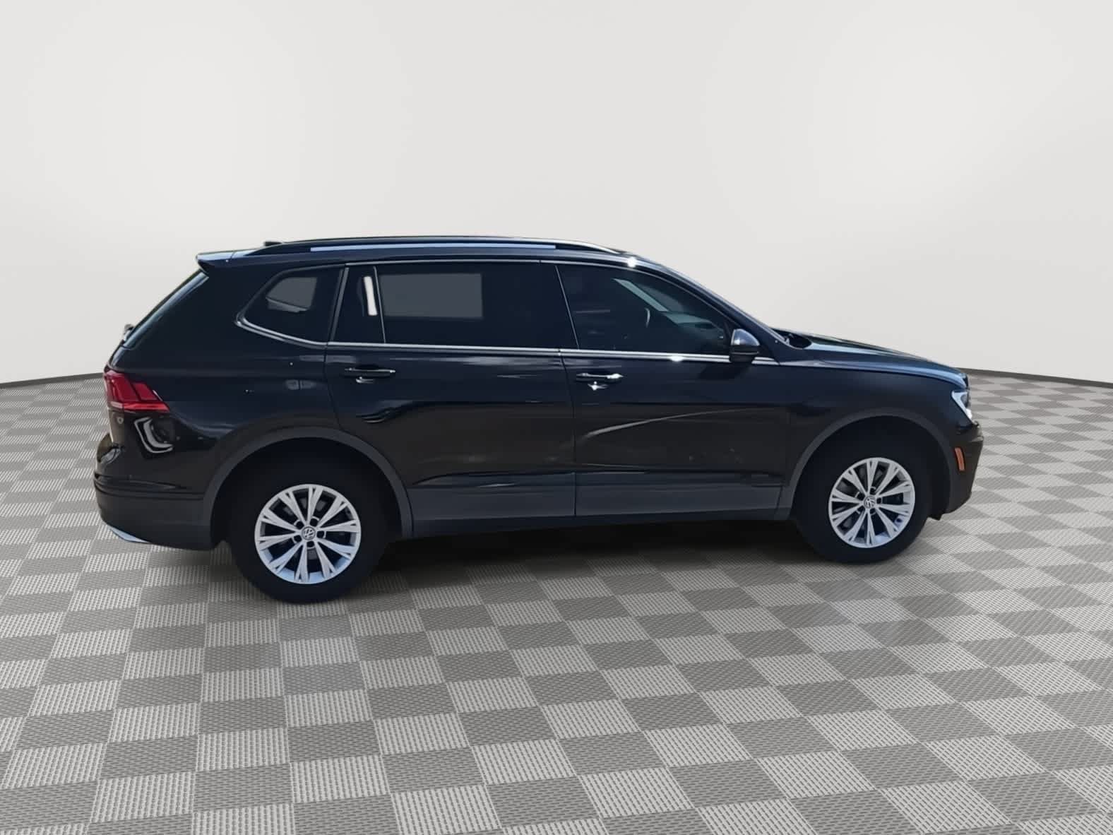 Used 2020 Volkswagen Tiguan S FWD image 9