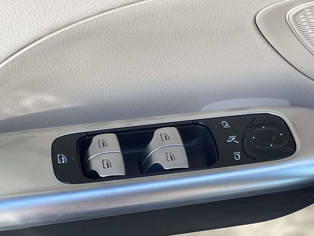 New 2026 Mercedes-Benz C 300 4MATIC Sedan image 29