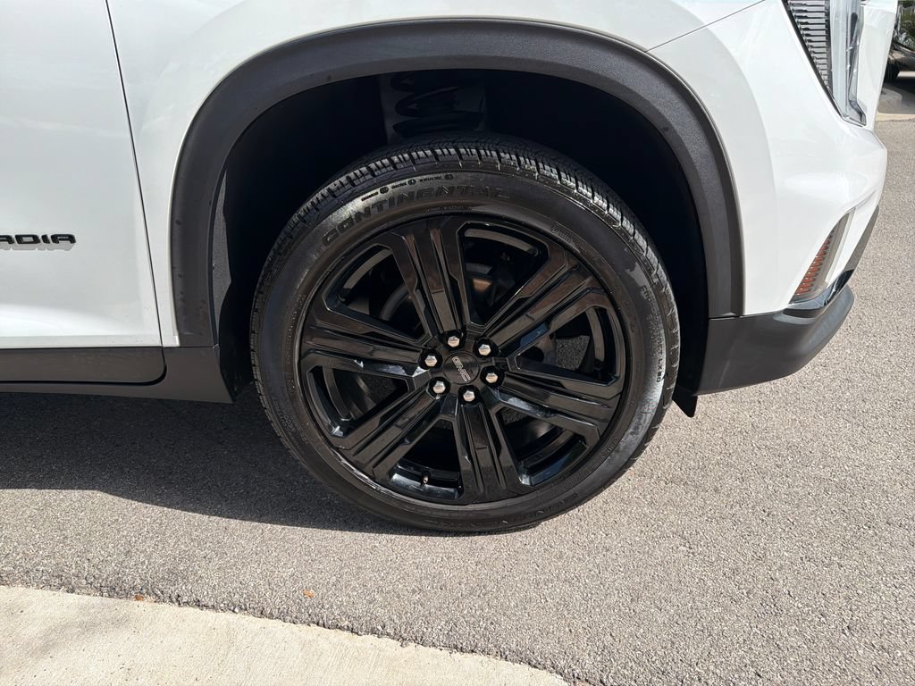 Used 2024 GMC Acadia Elevation w/ Black Edition FWD image 17