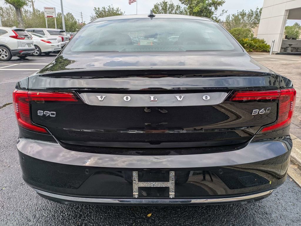 Certified 2023 Volvo S90 B6 Ultimate w/ Protection Package Premier image 5