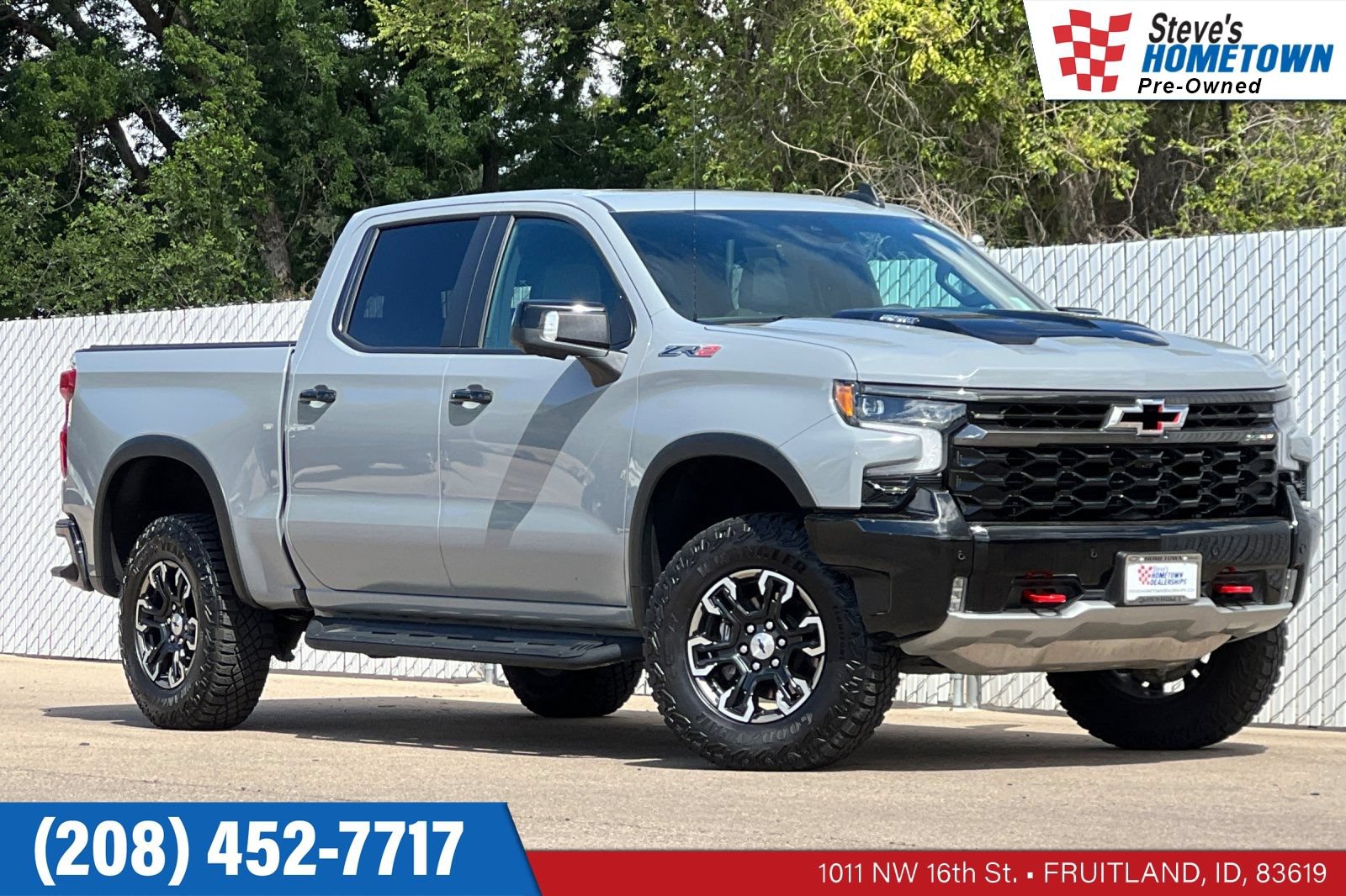 Used 2025 Chevrolet Silverado 1500 ZR2 w/ Technology Package AWD/4WD image 1