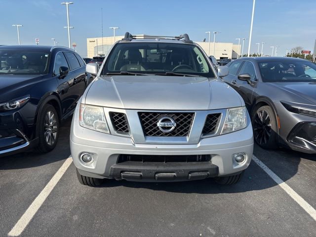 Used 2014 Nissan Frontier PRO-4X w/ Pro-4x Luxury Package image 2