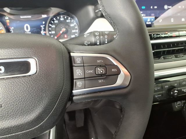 Used 2023 Jeep Compass Limited image 16