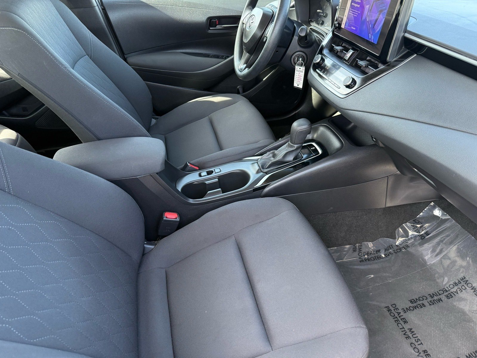 Used 2024 Toyota Corolla LE FWD image 30