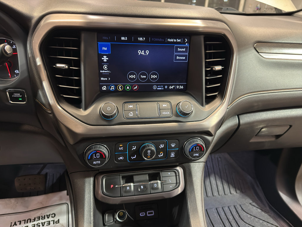 Used 2022 GMC Acadia AT4 w/ Technology Package AWD/4WD image 18