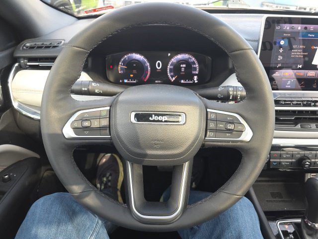 Certified 2023 Jeep Compass Limited w/ Elite Group AWD/4WD image 18
