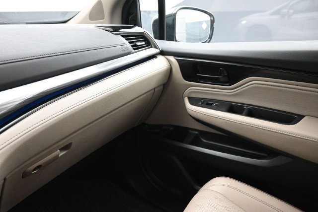 Used 2024 Honda Odyssey Elite image 9