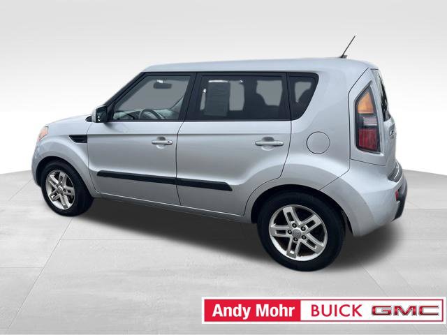 Used 2011 Kia Soul + FWD image 11