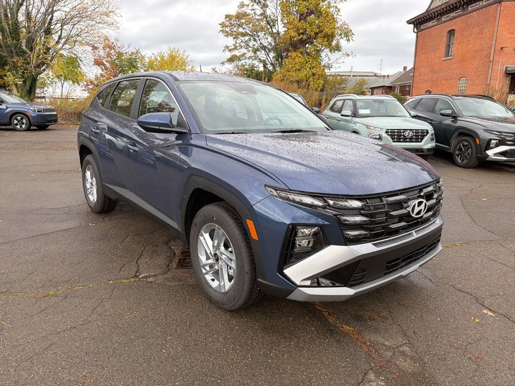 New 2026 Hyundai Tucson SE image 1