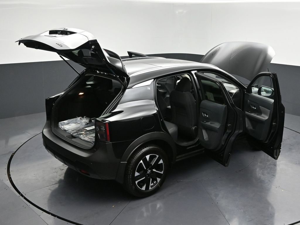 New 2026 Nissan Kicks SV w/ SV Premium Package AWD/4WD image 30