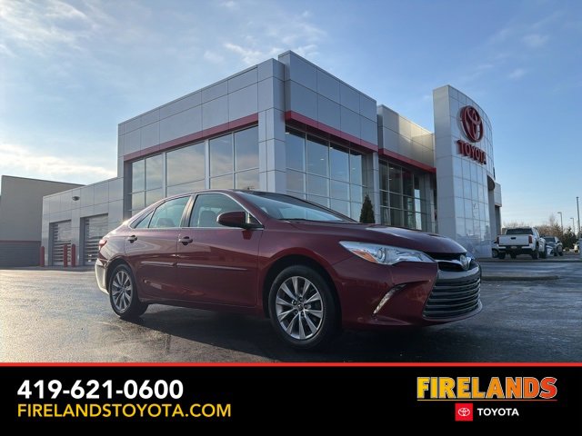 Certified 2017 Toyota Camry XLE image 1