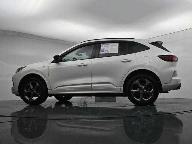 Certified 2024 Ford Escape ST-Line w/ Tech Pack #1 AWD/4WD image 38