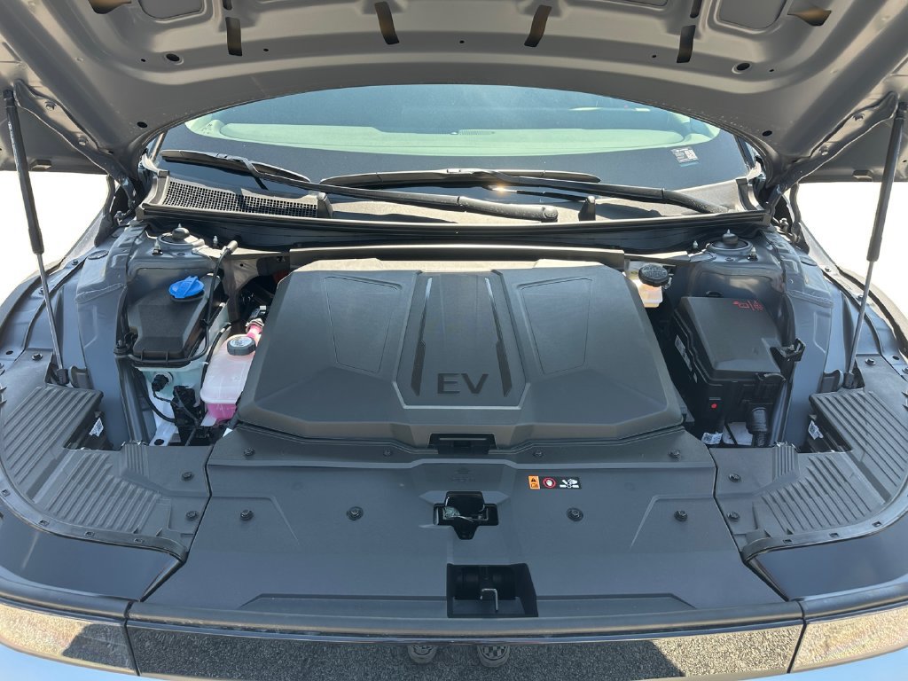 New 2027 Hyundai Ioniq 5 SE RWD image 24