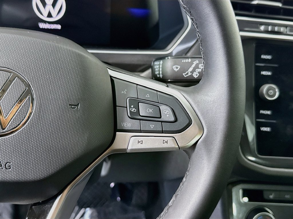 Used 2024 Volkswagen Tiguan Wolfsburg Edition AWD/4WD image 12