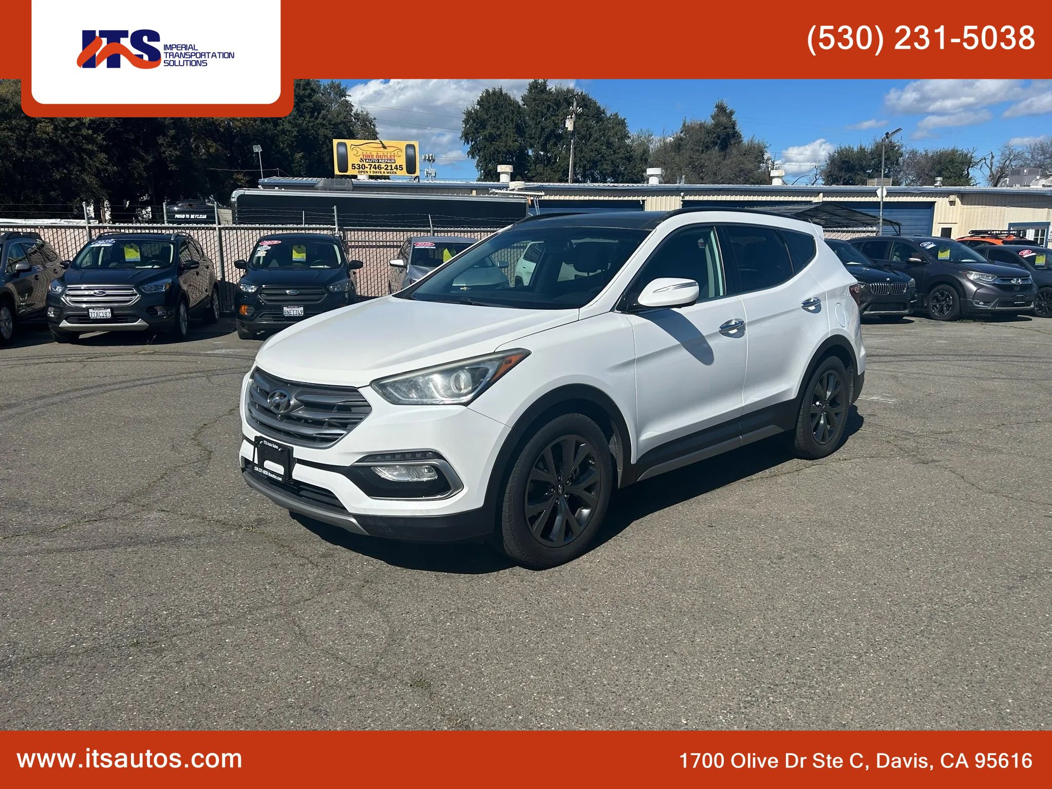 Used 2018 Hyundai Santa Fe Sport w/ Cargo Package image 4